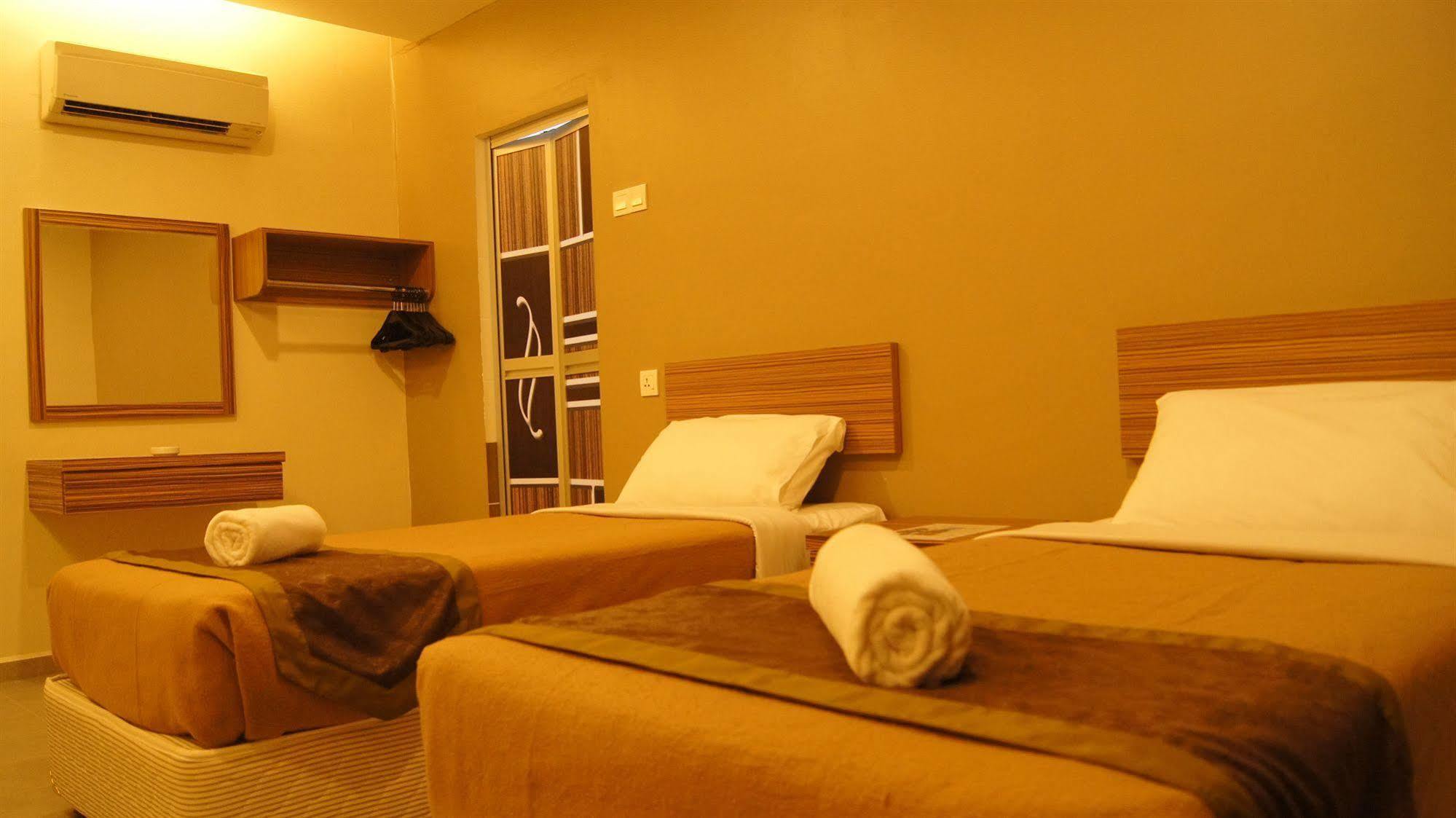De Mawardah Hotel Malacca Esterno foto
